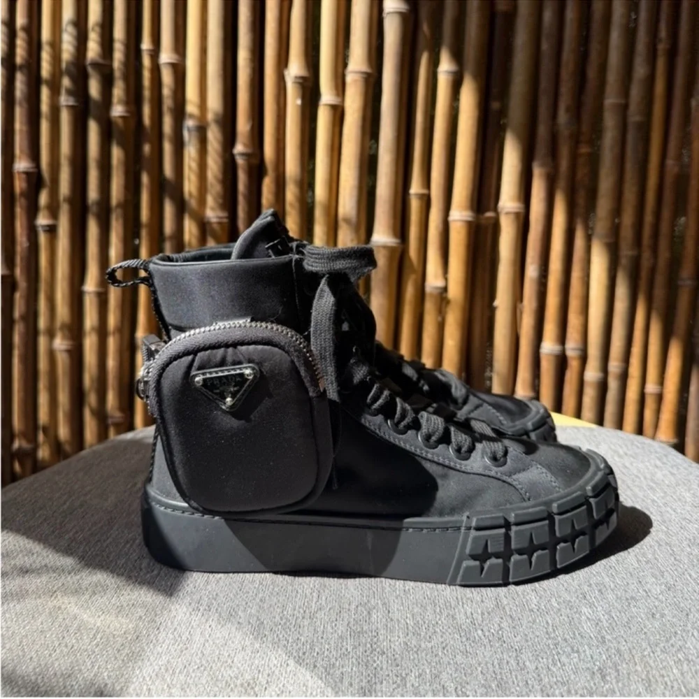 PRADA pouch nylon sneakers - Picture 6 of 10